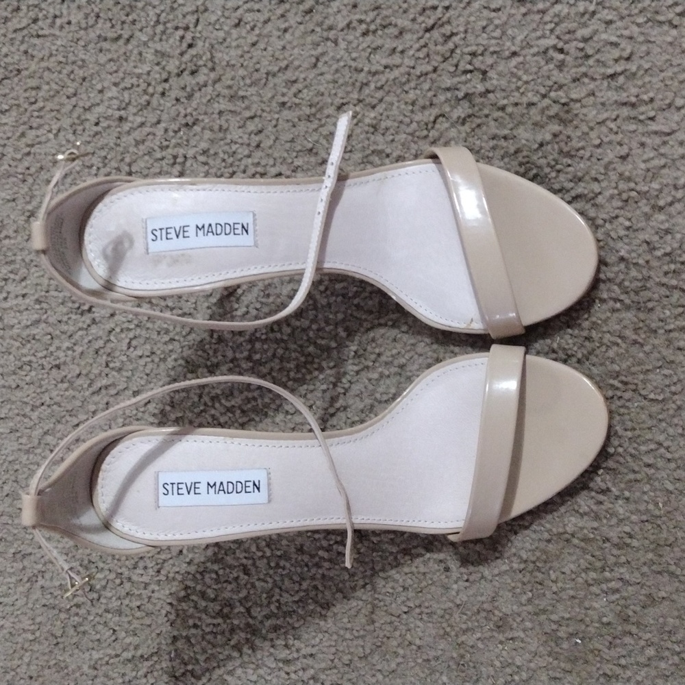 Steve Madden pumps